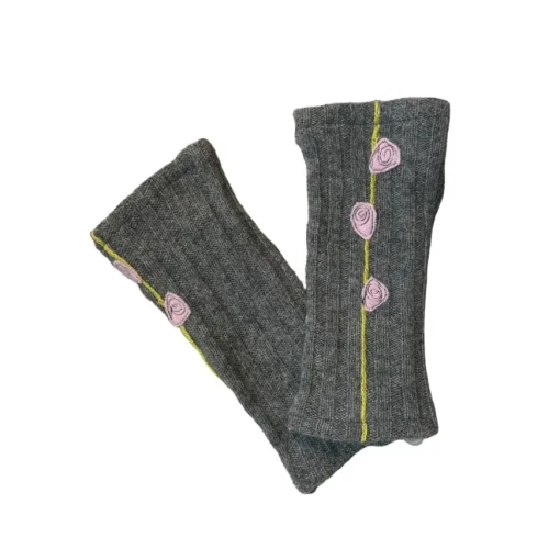Cheap Gloves-Rosebud Gloves
